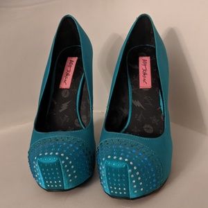 Betsey Johnson turquoise rhinestone pumps